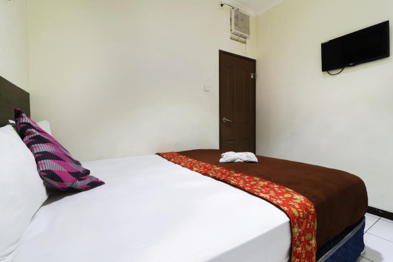 Hotel Bantal Guling Pasar Baru à Bandung Extérieur photo