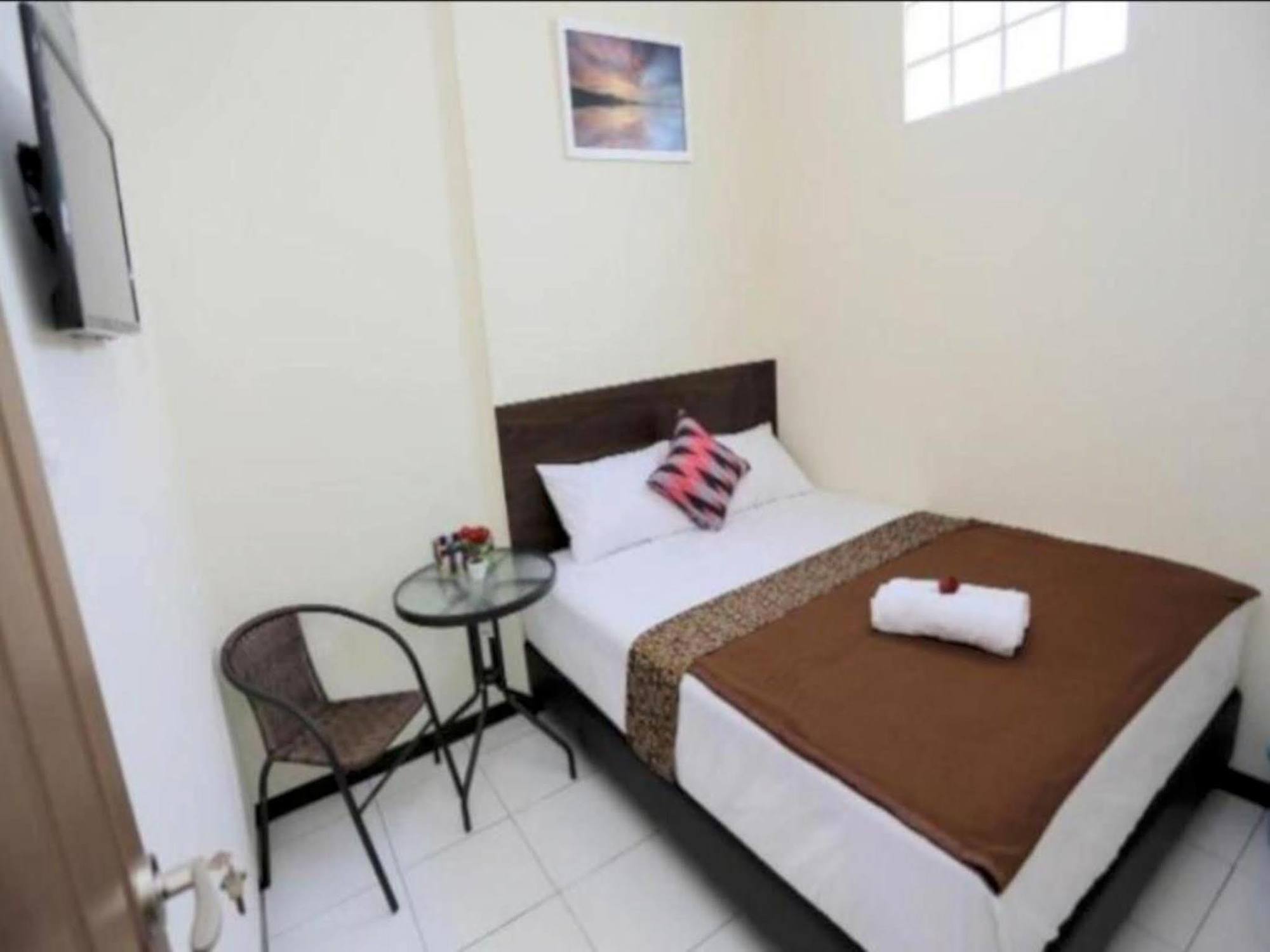 Hotel Bantal Guling Pasar Baru à Bandung Extérieur photo