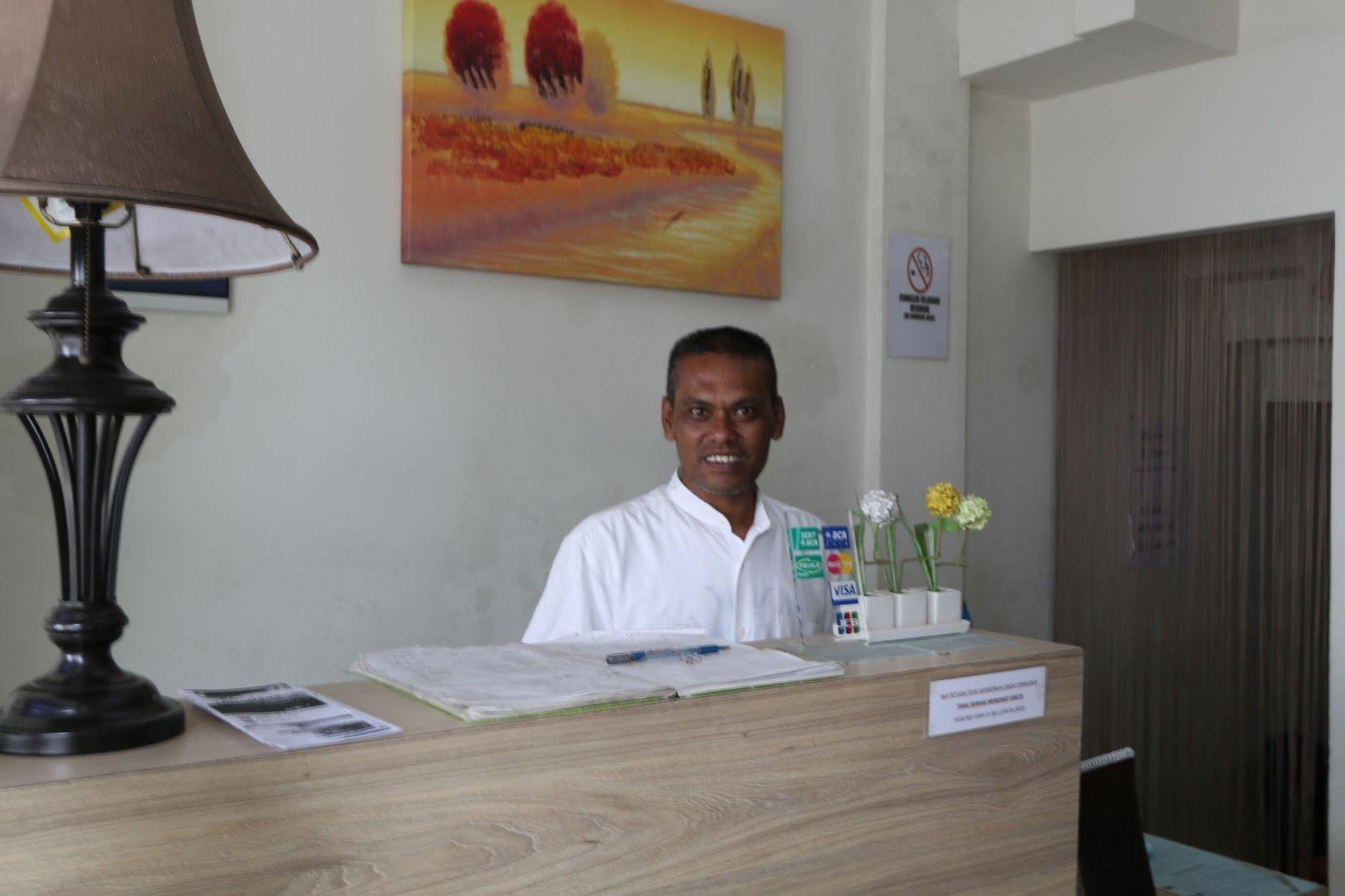 Hotel Bantal Guling Pasar Baru à Bandung Extérieur photo